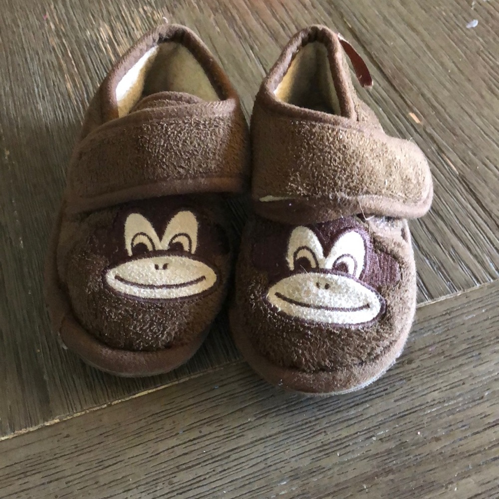 5/$20 Kids sized monkey slippers